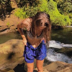 Vintage 90s/Y2K Baggy dragonfly shorts